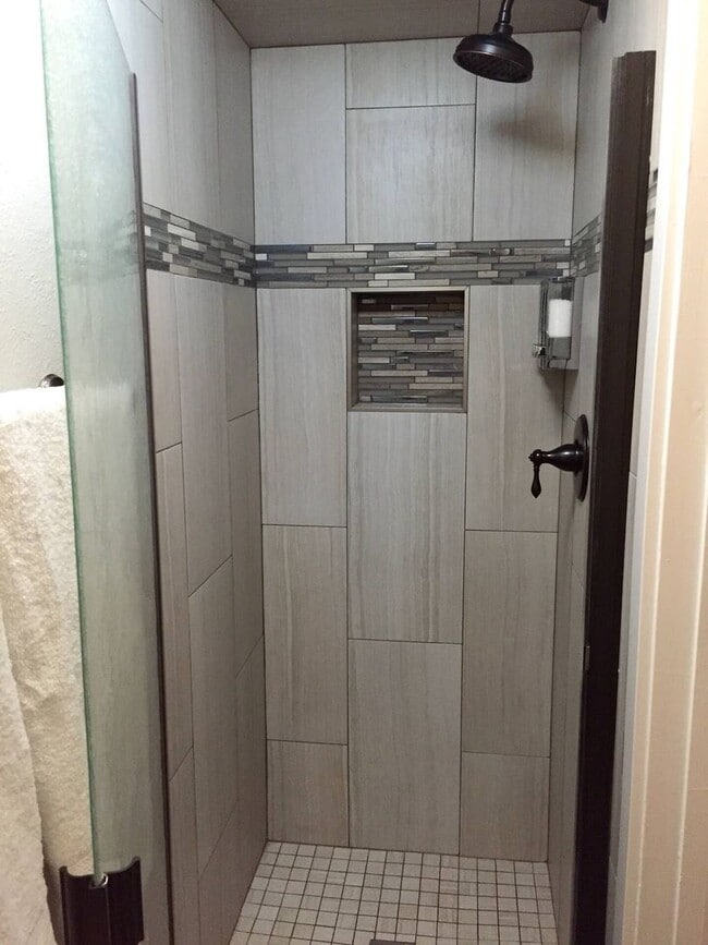 Building Photo - Large 2 BR + Loft in Wildernest (Sleeps li...