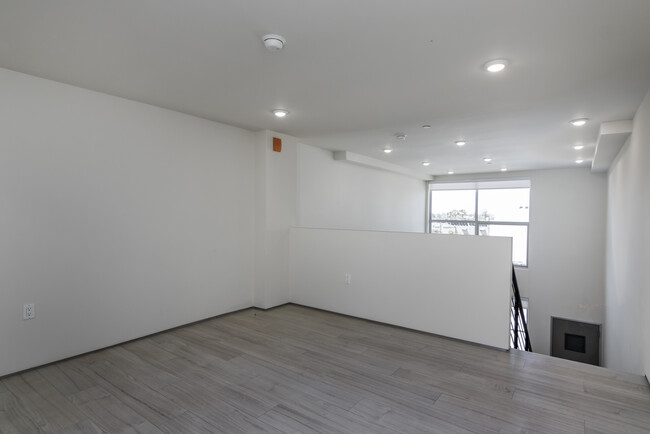 Floorplan - Pico Federal Apartments