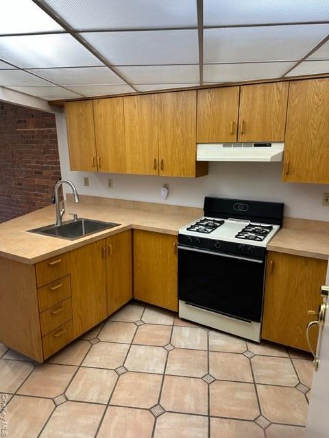 Building Photo - 528 Main St