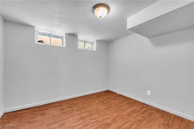 Building Photo - 4852 E 94th St