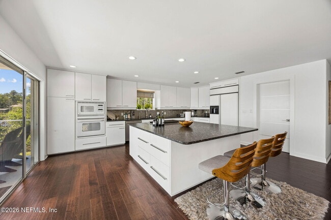 Building Photo - 14030 Mandarin Oaks Ln