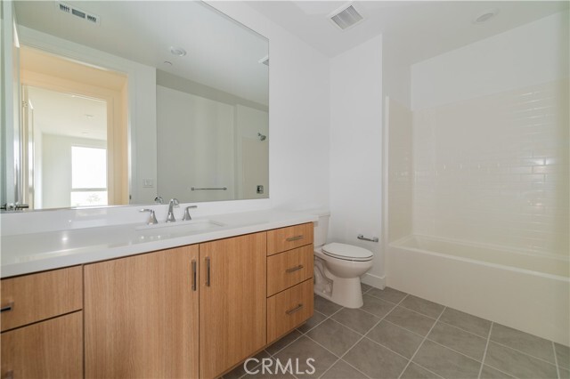 Building Photo - 1406 Rivington