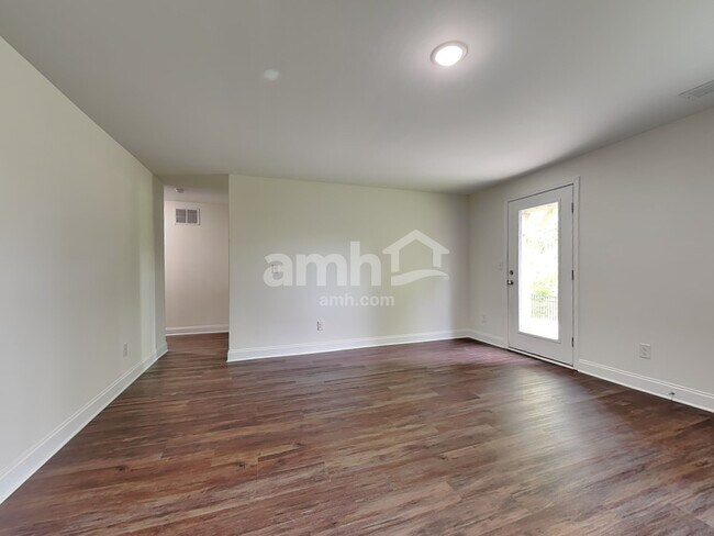 Building Photo - 14026 Belle Mont Dr