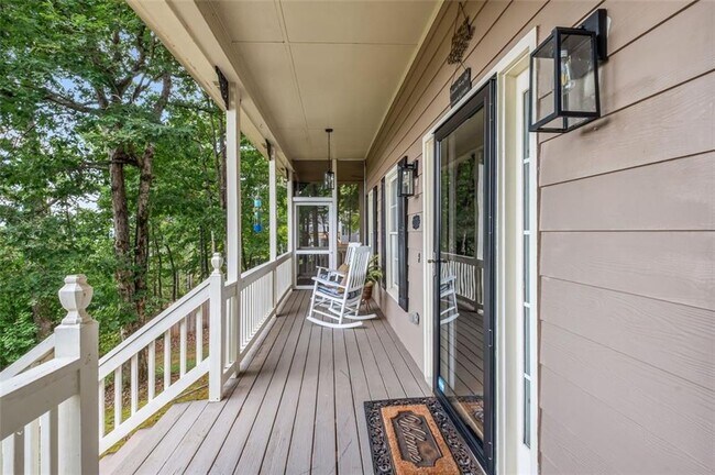 Building Photo - 555 Douthit Ferry Rd