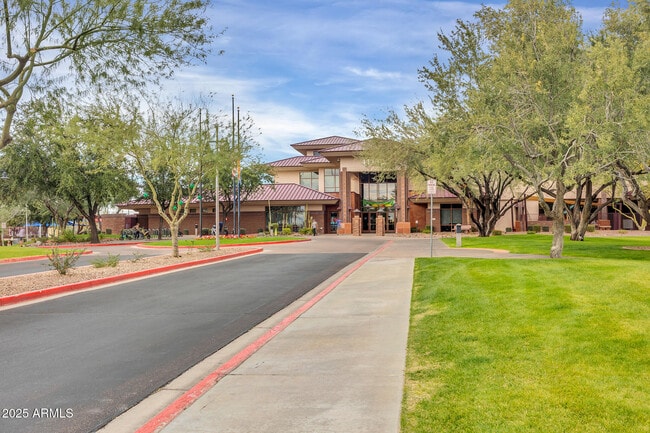 Building Photo - 40912 N Columbia Trail