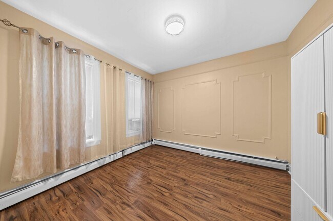 Building Photo - 247 Montgomery St