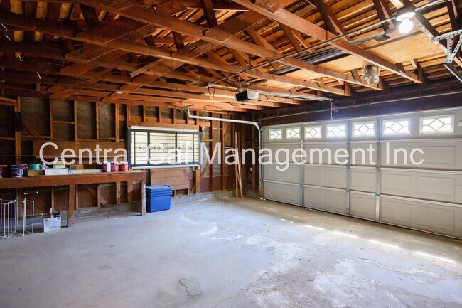 Building Photo - 3100 Baylor St