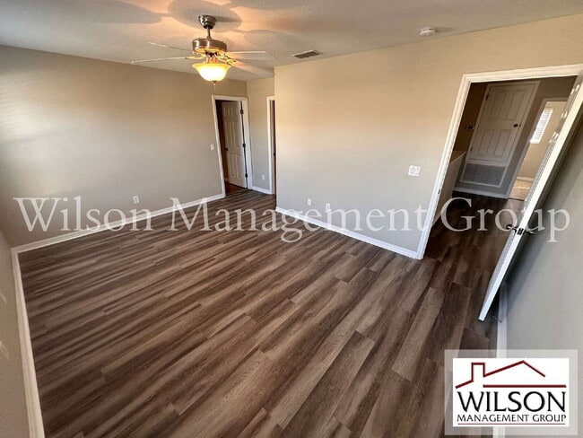 Building Photo - 512 Bella Rosa Cir