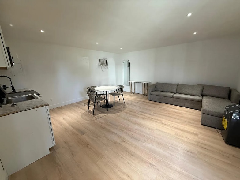 Building Photo - 4105 Poinsett St