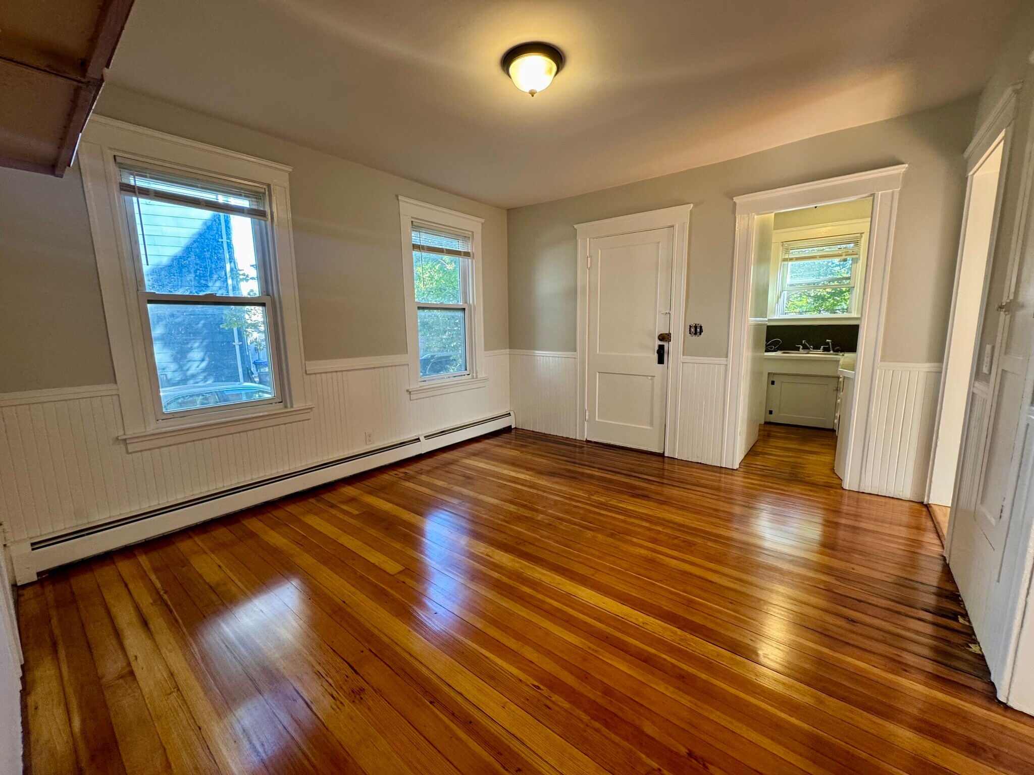 Building Photo - 109 Ruggles St