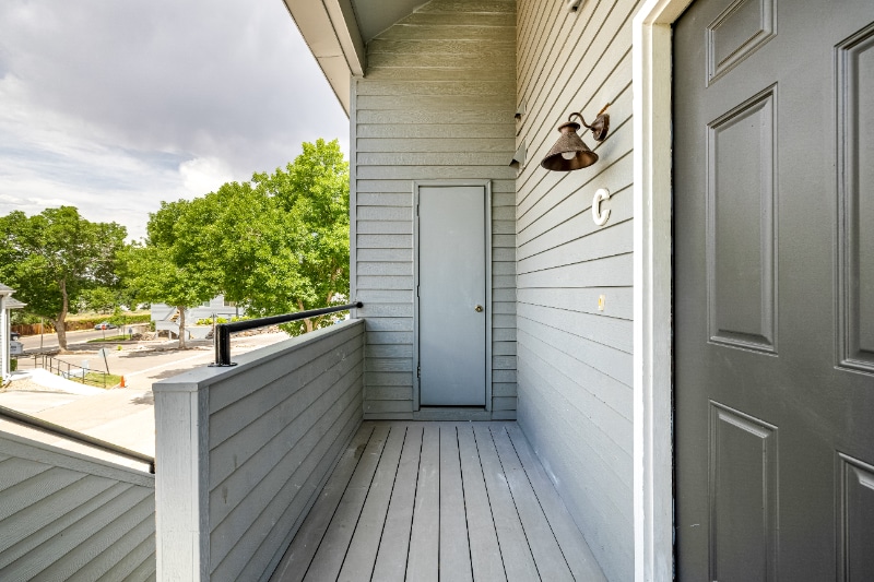 Building Photo - 8500 E Jefferson Ave