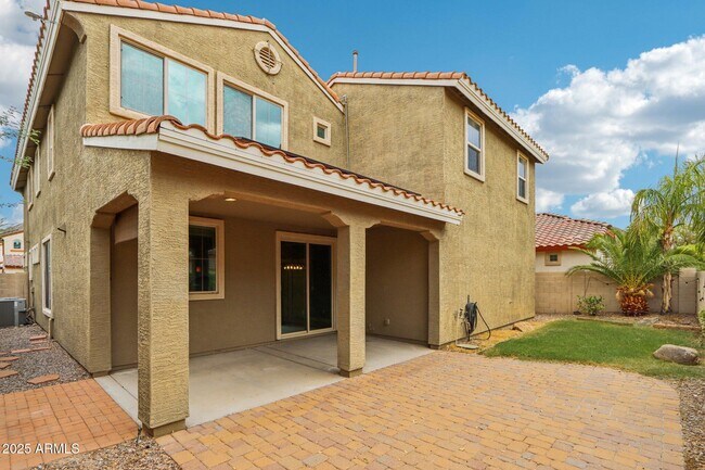 Building Photo - 7351 W Palo Brea Ln