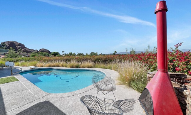 Building Photo - 5526 Camelback Canyon Dr