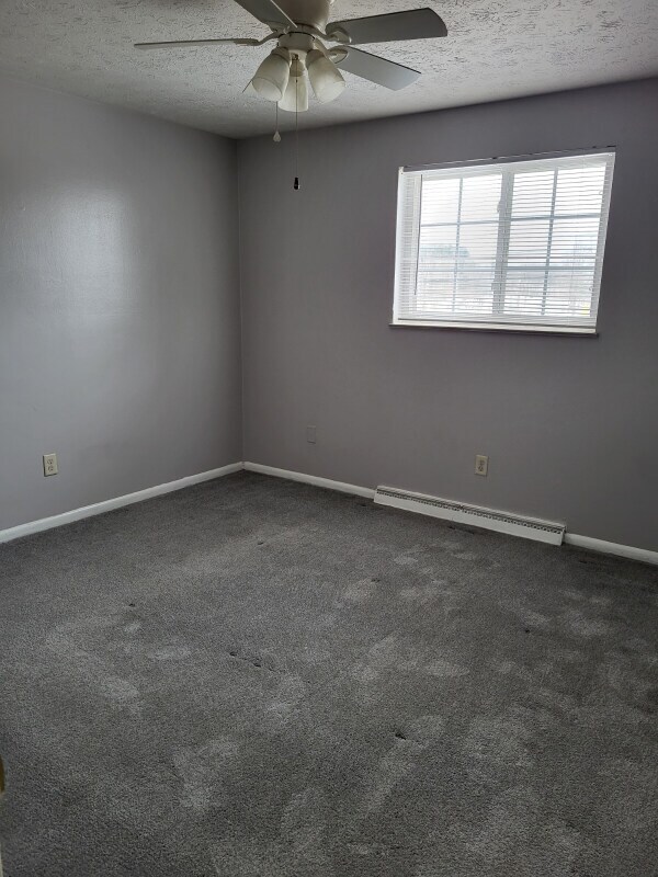 Building Photo - 4640 Applegrove St NW