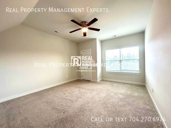 Building Photo - 12632 ES Draper Dr