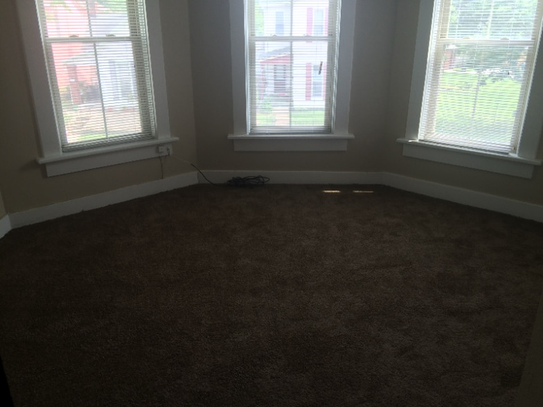 Building Photo - 227 James St