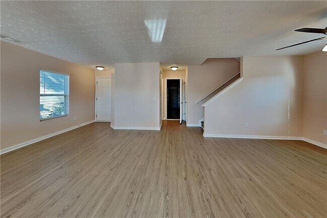 Building Photo - 108 Silver Bow Ln