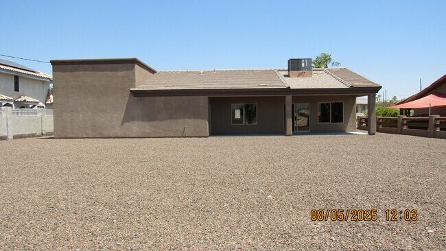 Building Photo - 3 bedroom 2 bathroom 2 car garage + 60FT R...