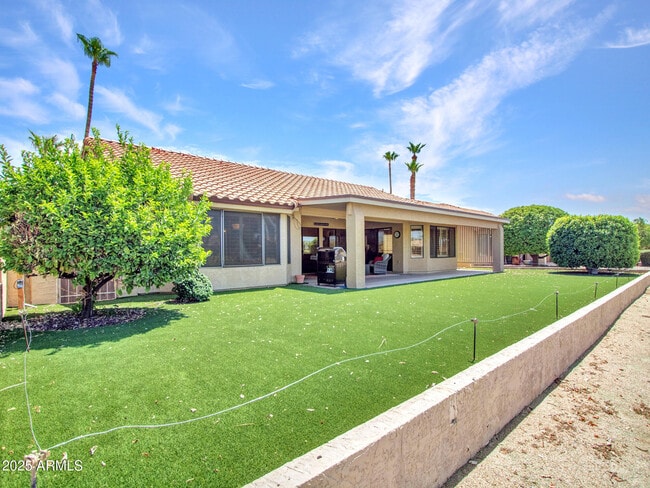 Building Photo - 9343 W Escuda Dr