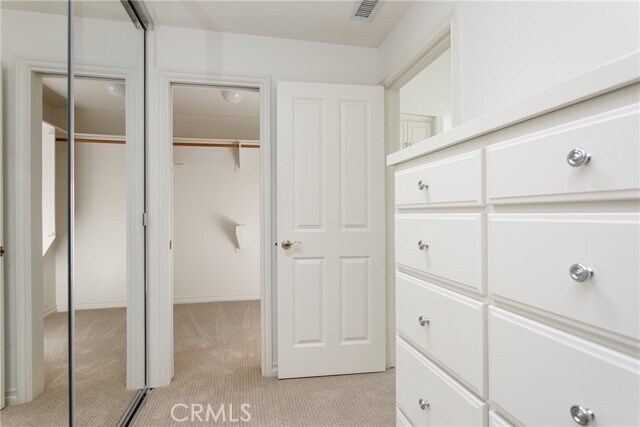 Building Photo - 575 Nyes Pl