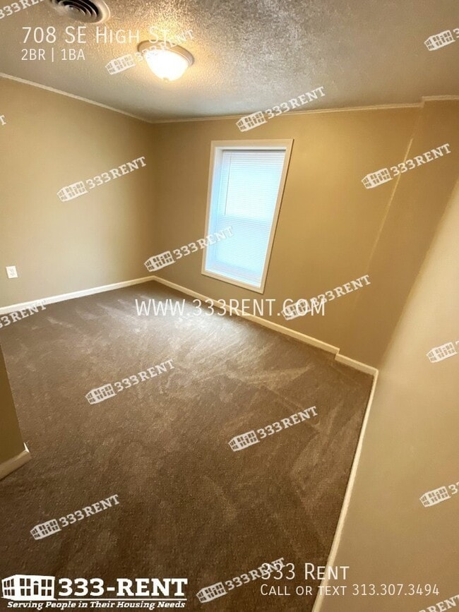 Building Photo - 708 High St