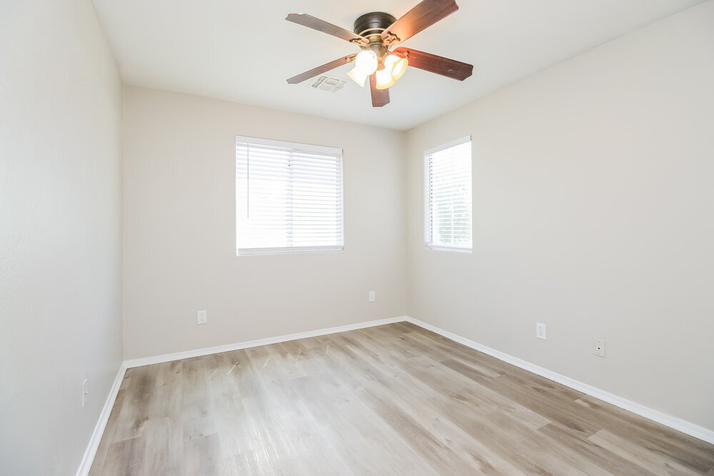 Building Photo - 4254 E Carla Vista Dr