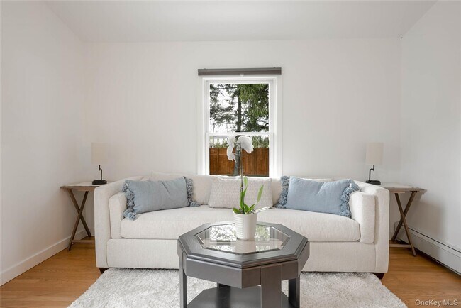 Building Photo - 17 Underhill Dr