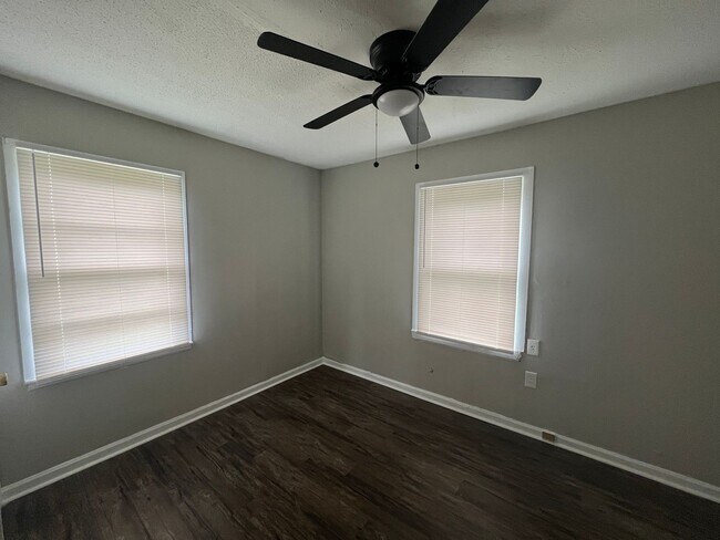 Building Photo - 209 Morningside Dr