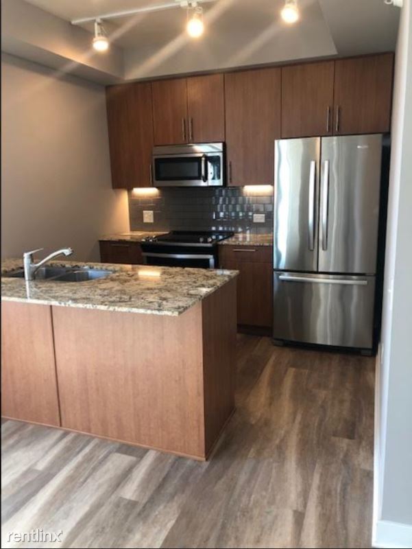 Primary Photo - 1 br, 1 bath Apartment - 611 N State St