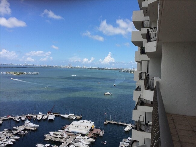 Building Photo - 555 NE 15th St