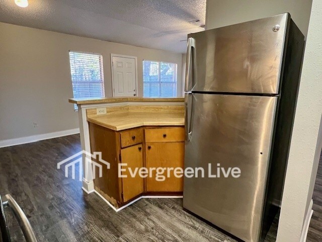 Building Photo - 105 Pembroke Ct