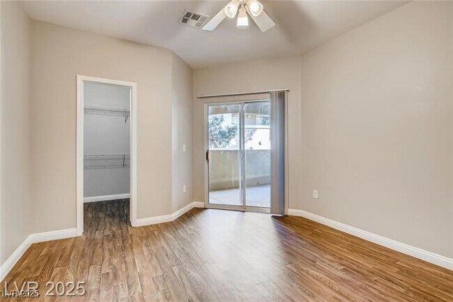 Building Photo - 1713 Sky of Red Dr