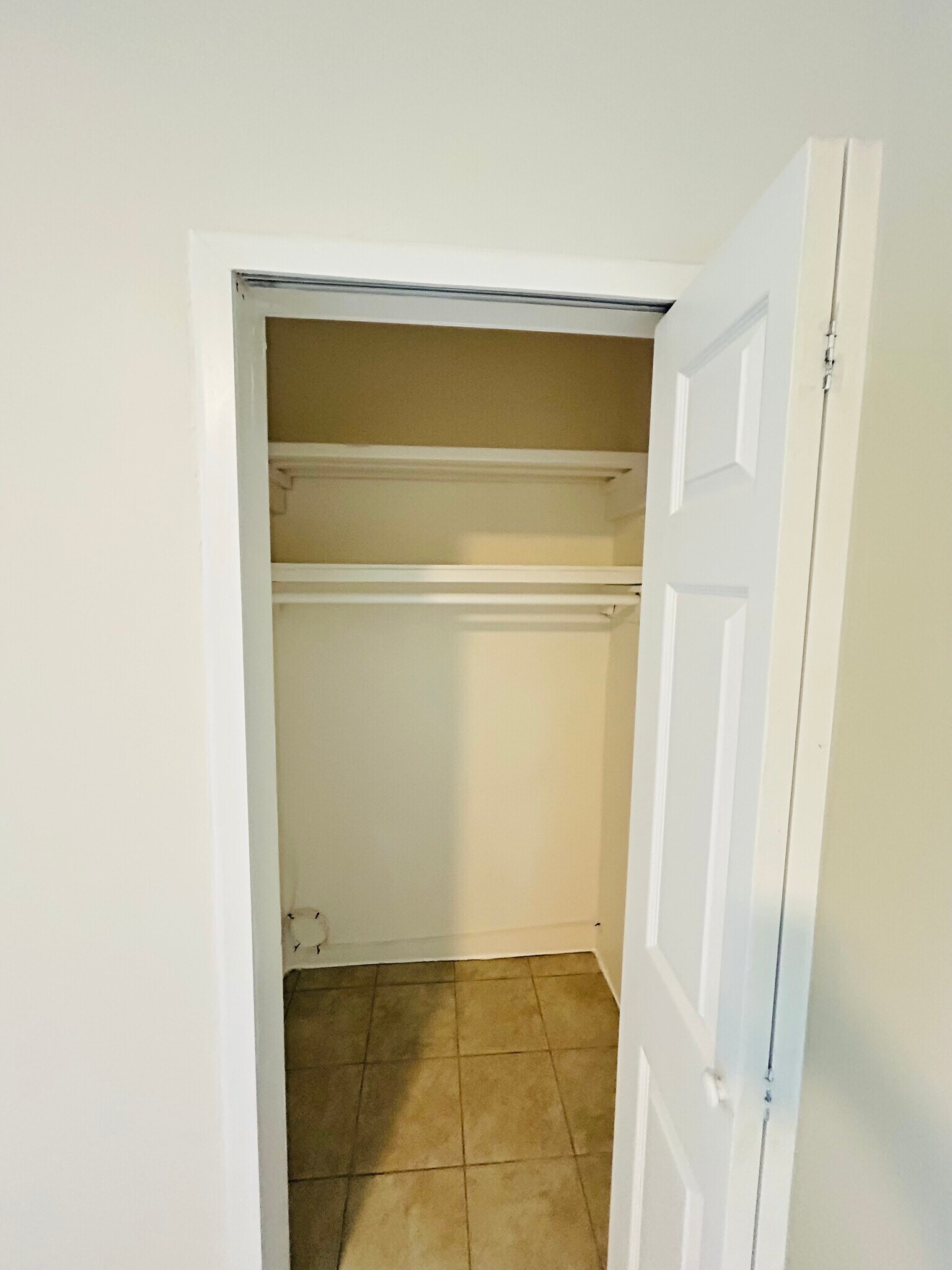 Building Photo - 5600 S Broadway