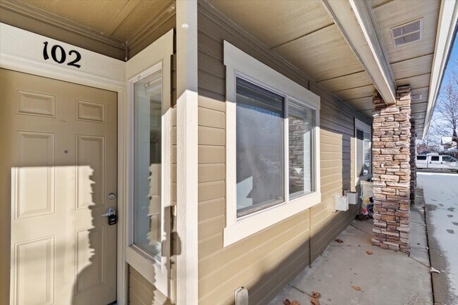 Building Photo - 9947 W Rosecroft Ct