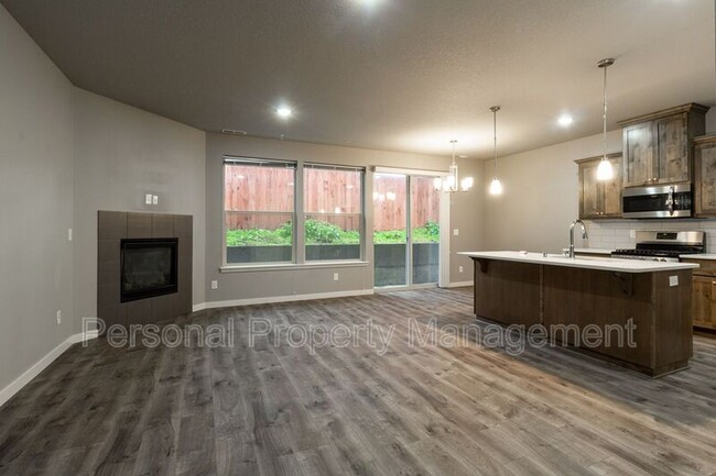 Building Photo - 3529 NE 61st Way