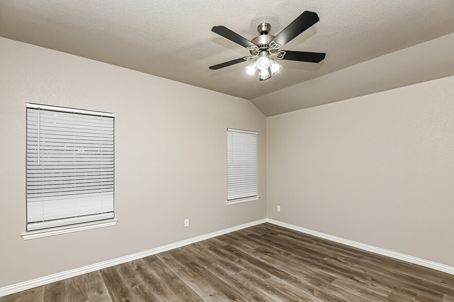 Building Photo - 2856 Pacifico Wy