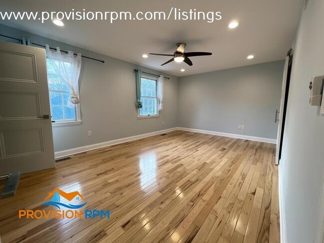 Building Photo - 394 Kiltie Ct