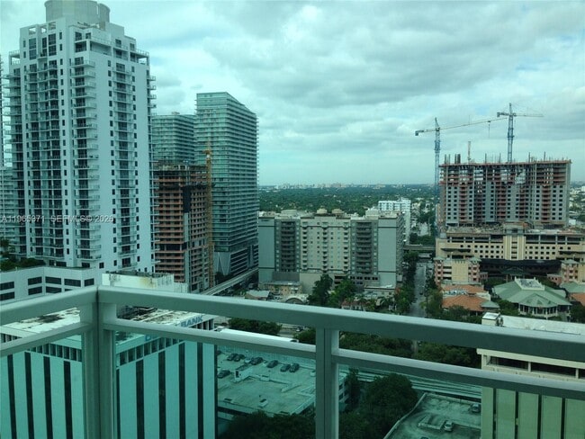Building Photo - 951 Brickell Ave