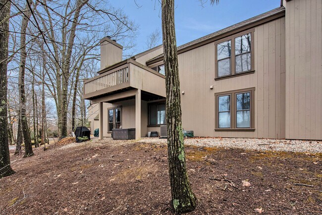 Building Photo - 7 Cottonwood Dr