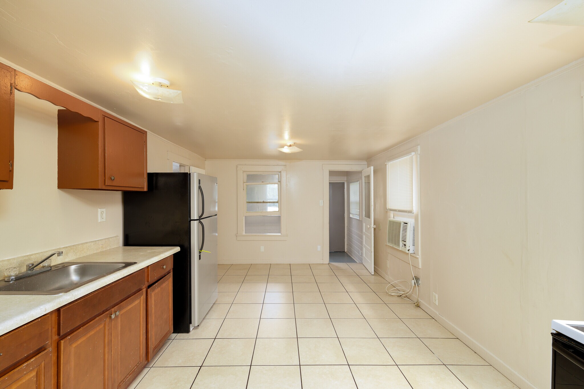 Building Photo - 1715 14th St S