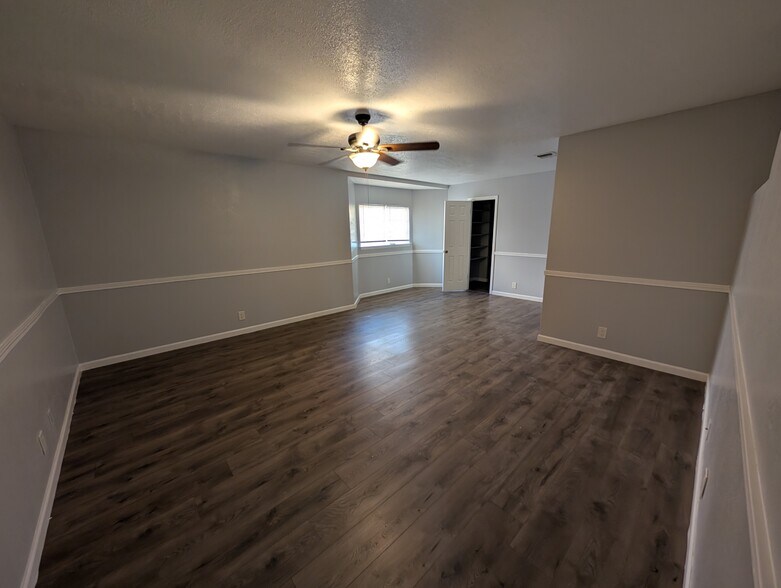 master bedroom - 9018 Rich Quail