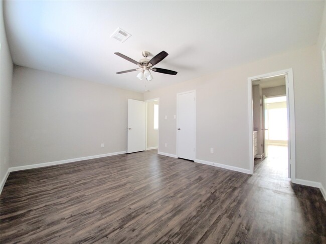 Building Photo - 1960 Upland Dr