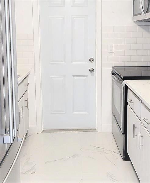 Building Photo - 348 S Federal Hwy