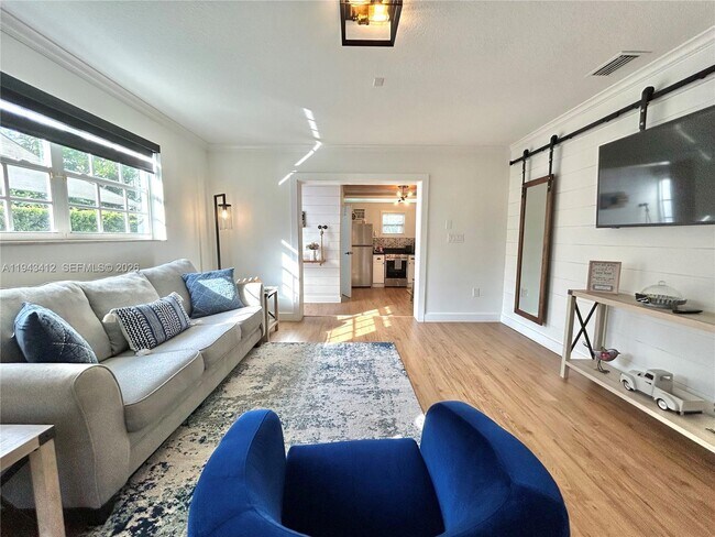 Building Photo - 7999 SW 58th St