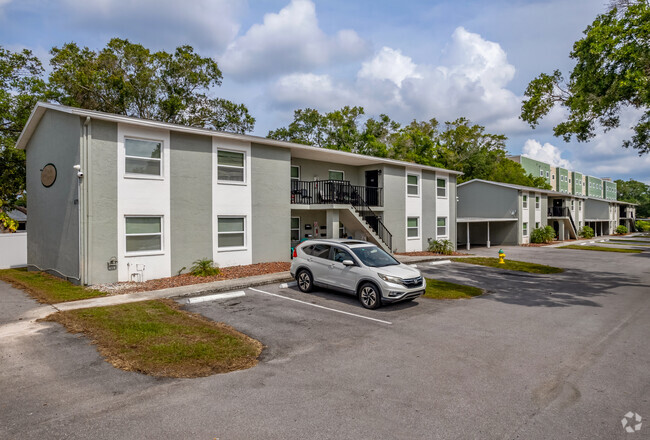 Building Photo - Oak Park Apartments