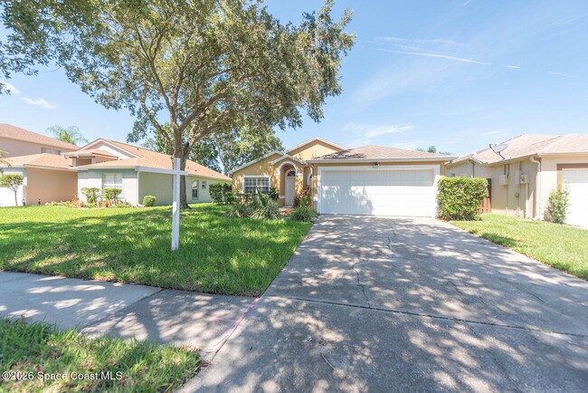 Building Photo - 7033 Hammock Trace Dr