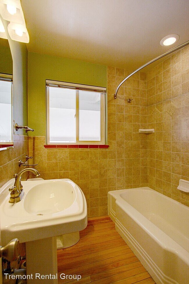 Building Photo - 4 br, 2 bath House - 4595 Wolff St