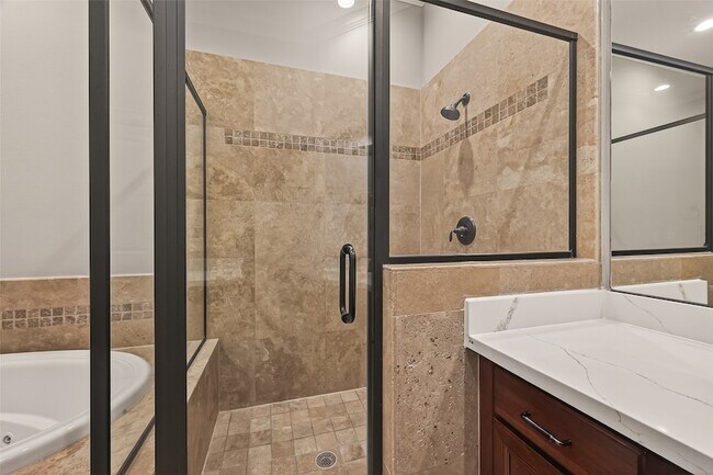 Building Photo - 232 Detering St