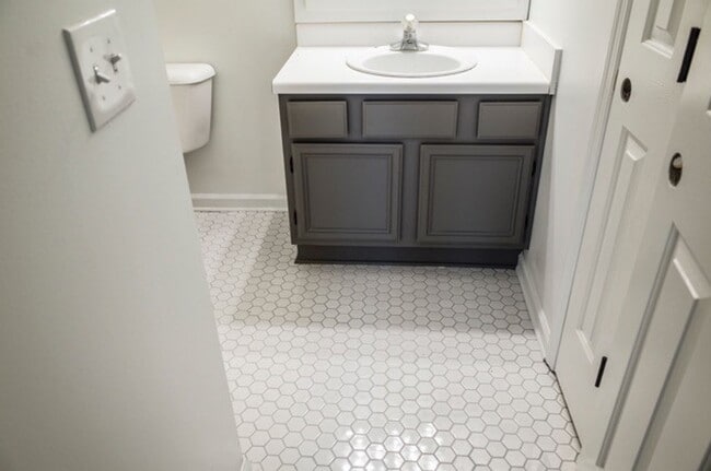 Building Photo - Beautifully Renovated 3BR House in Berry Hill!