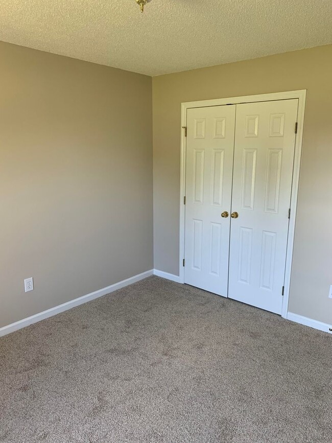 Building Photo - Nice Rancher in Toney